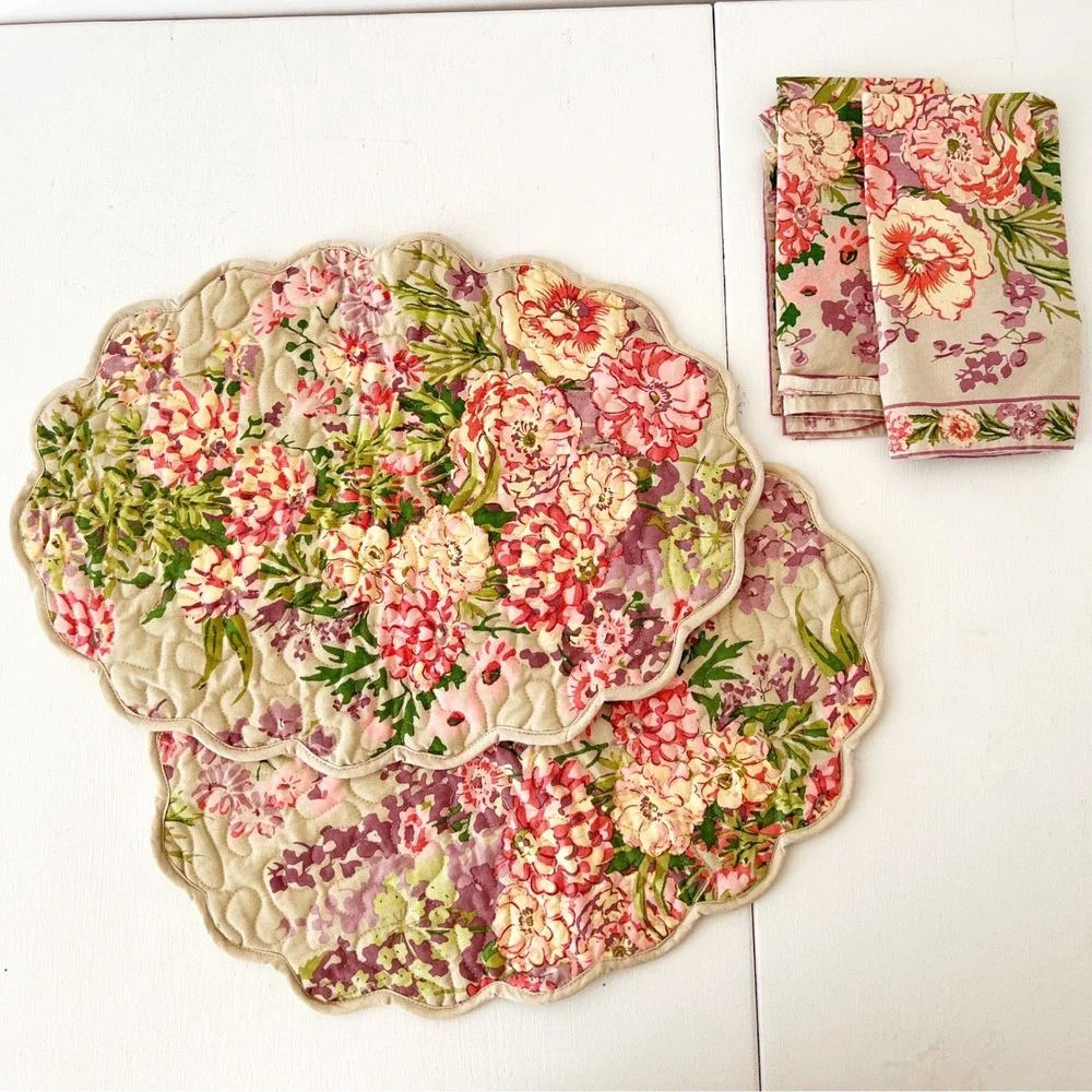 April Cornell‎ Placemats and Napkins Beige Pink Floral Scalloped Quilted Set